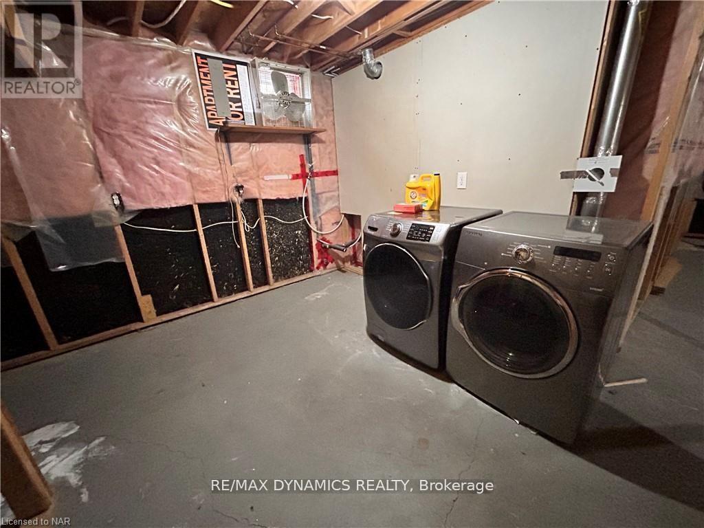 Photo 12 of 7984 Grossi Court, Niagara Falls ON