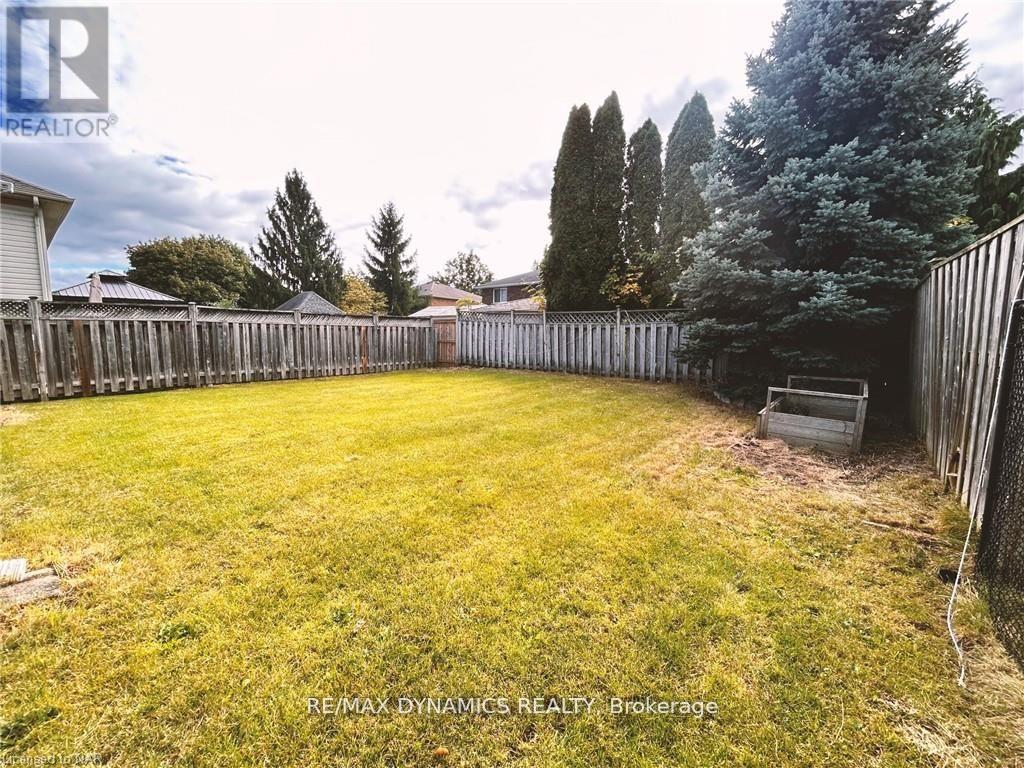Photo 18 of 7984 Grossi Court, Niagara Falls ON