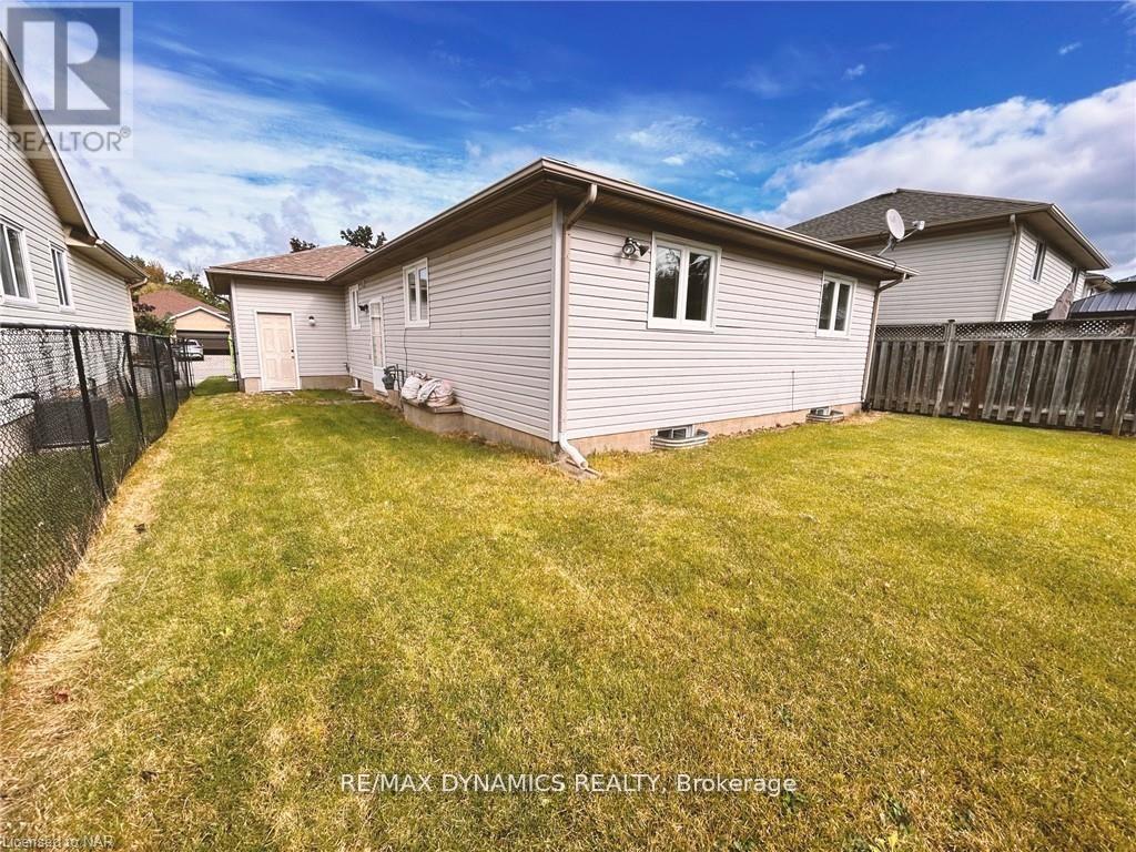Photo 10 of 7984 Grossi Court, Niagara Falls ON