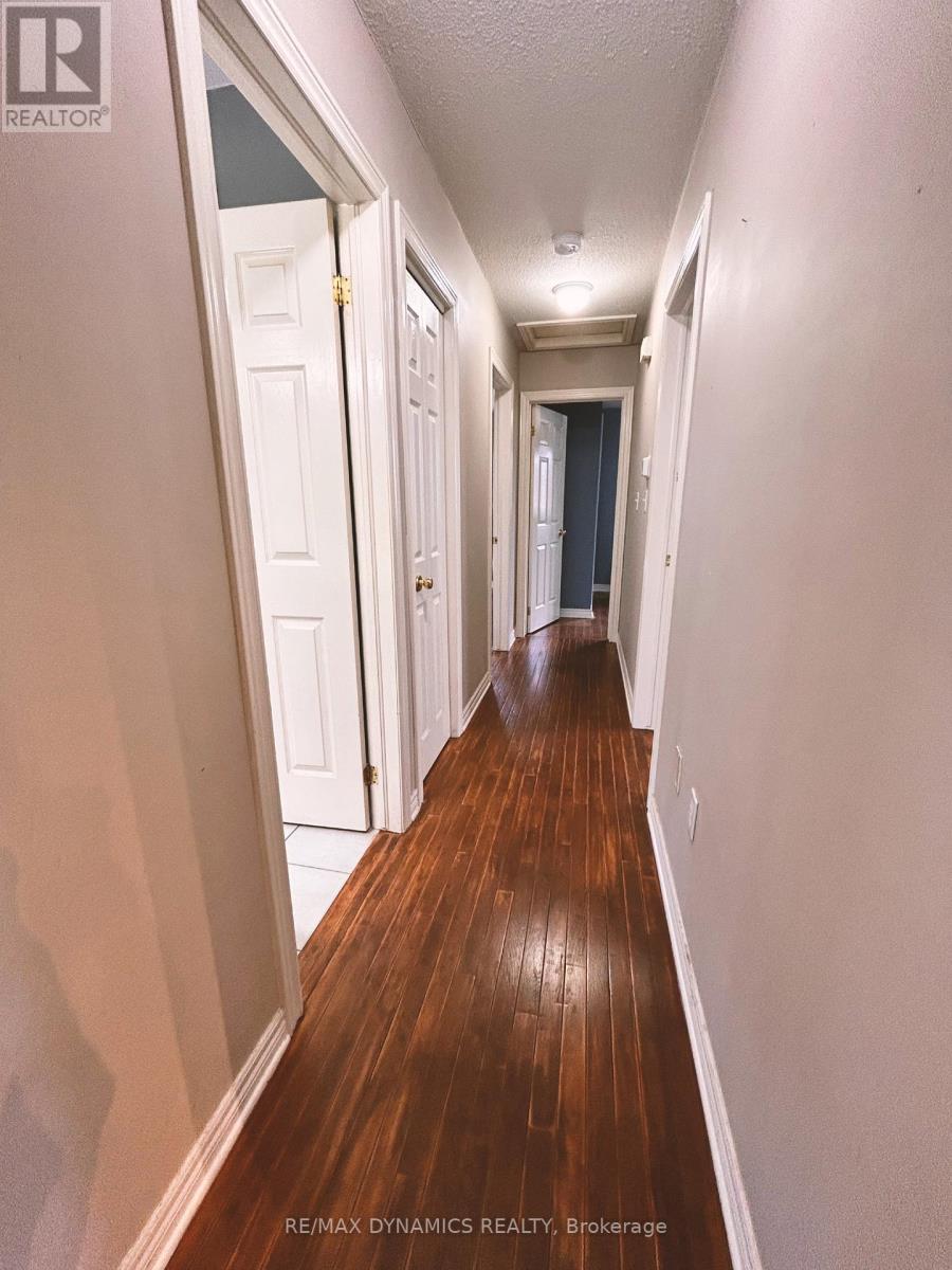 Photo 2 of 7984 Grossi Court, Niagara Falls ON
