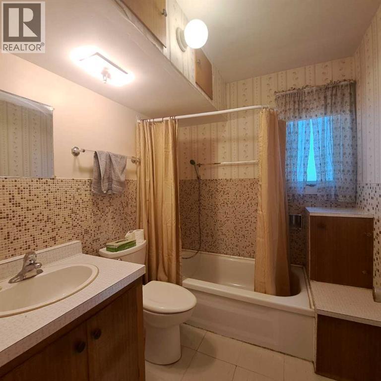 Photo 19 of 5316 50 Street, Lloydminster AB