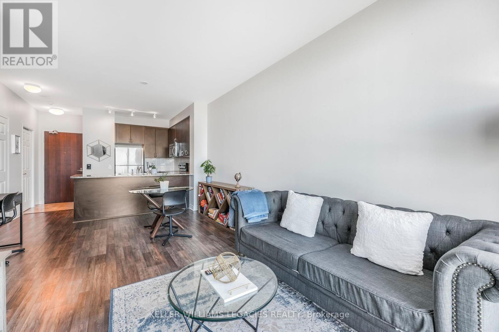Photo 12 of Ph 18 339 Rathburn Road W, Mississauga ON