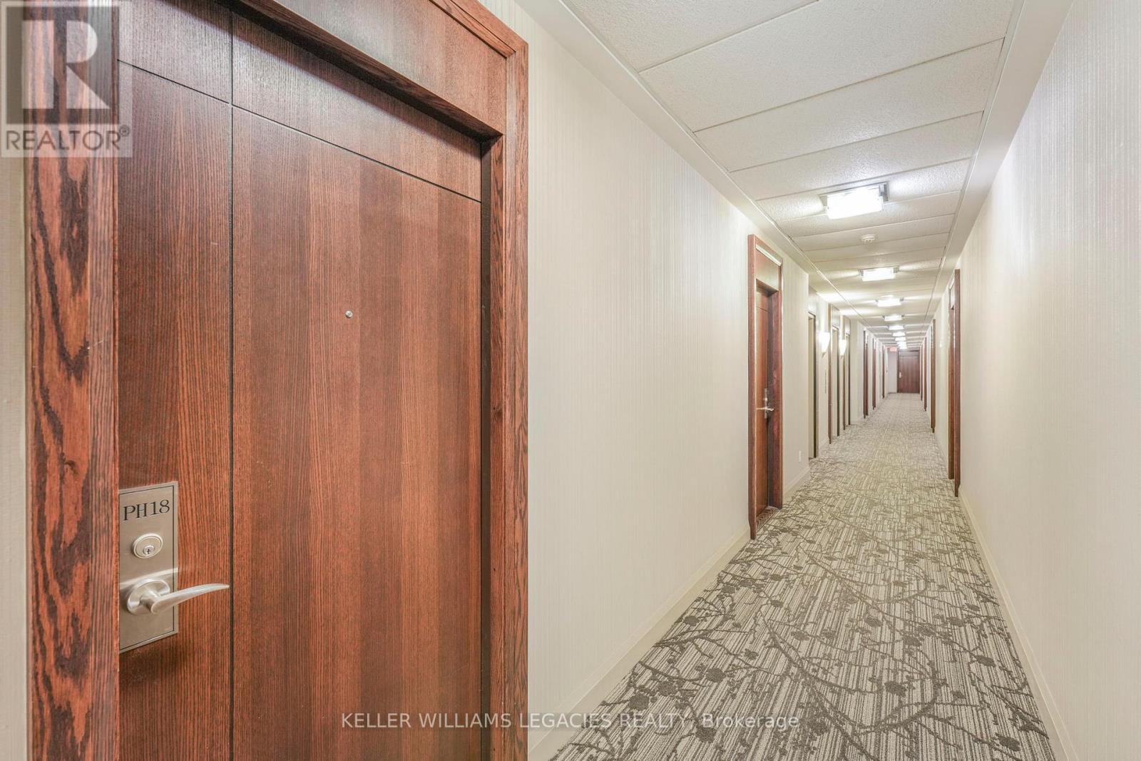 Photo 2 of Ph 18 339 Rathburn Road W, Mississauga ON