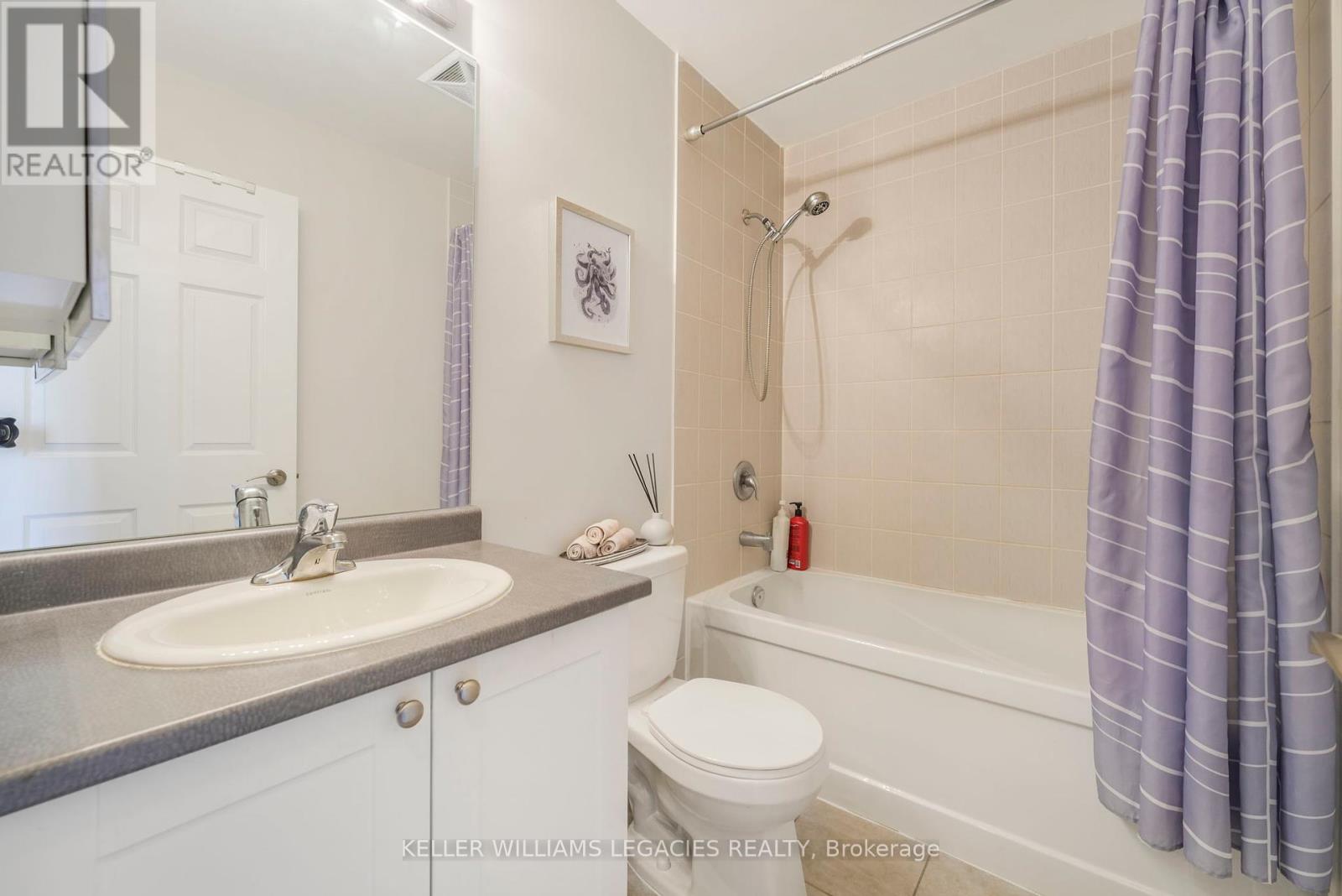 Photo 7 of Ph 18 339 Rathburn Road W, Mississauga ON