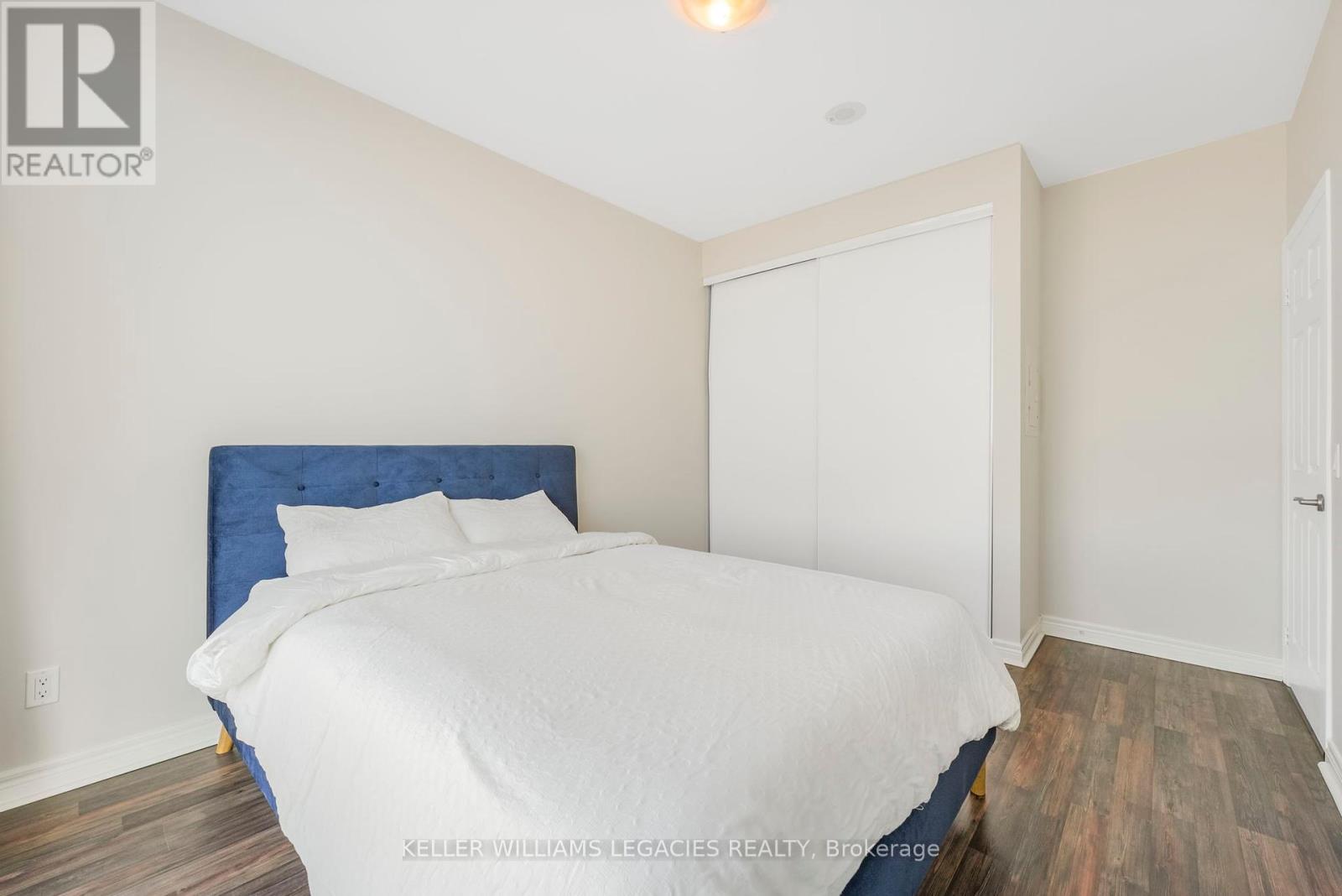 Photo 9 of Ph 18 339 Rathburn Road W, Mississauga ON