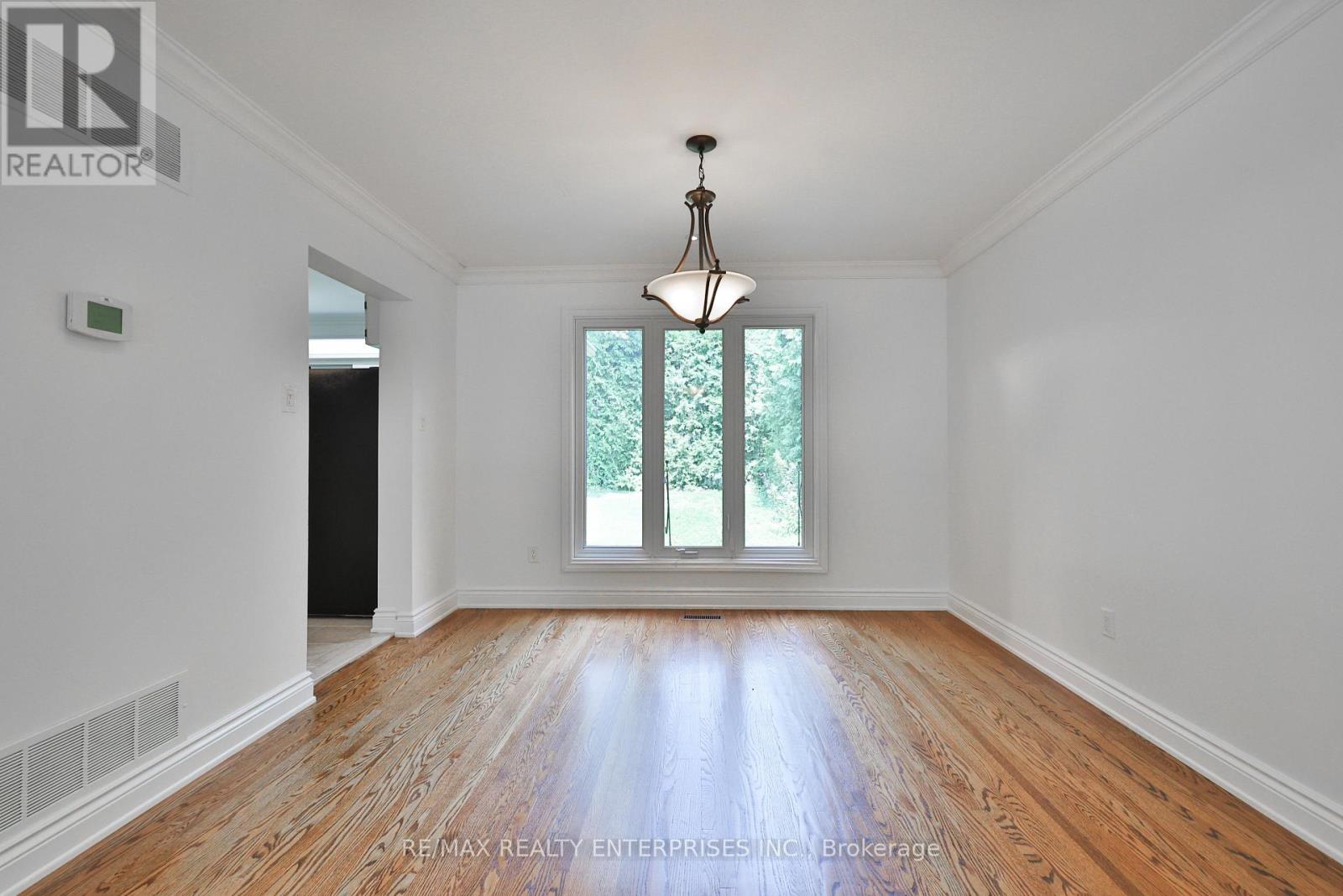 Photo 22 of 2501 Benedet Drive, Mississauga ON