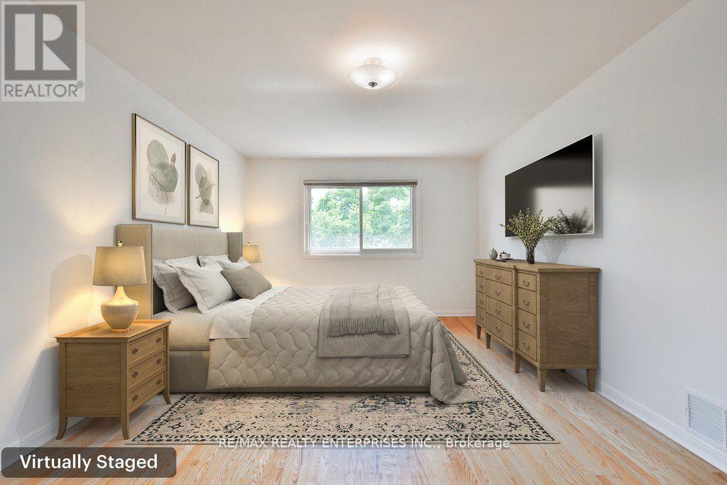 Photo 27 of 2501 Benedet Drive, Mississauga ON
