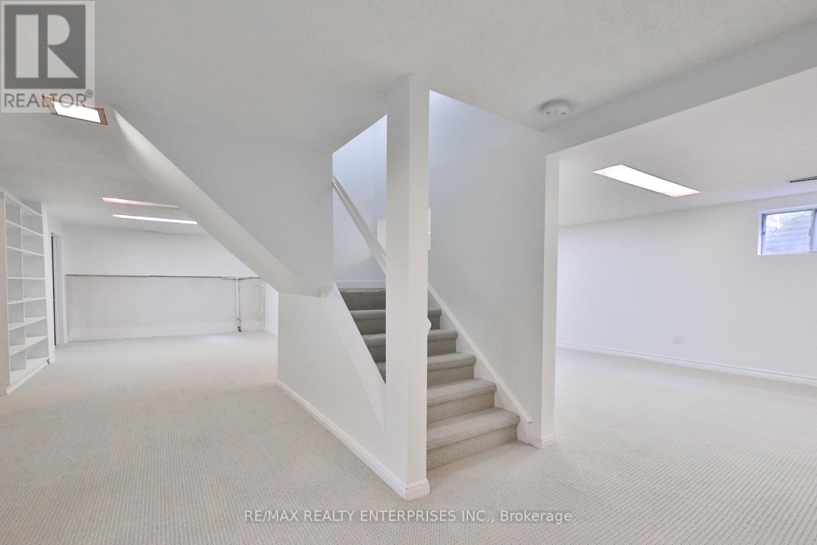 Photo 36 of 2501 Benedet Drive, Mississauga ON