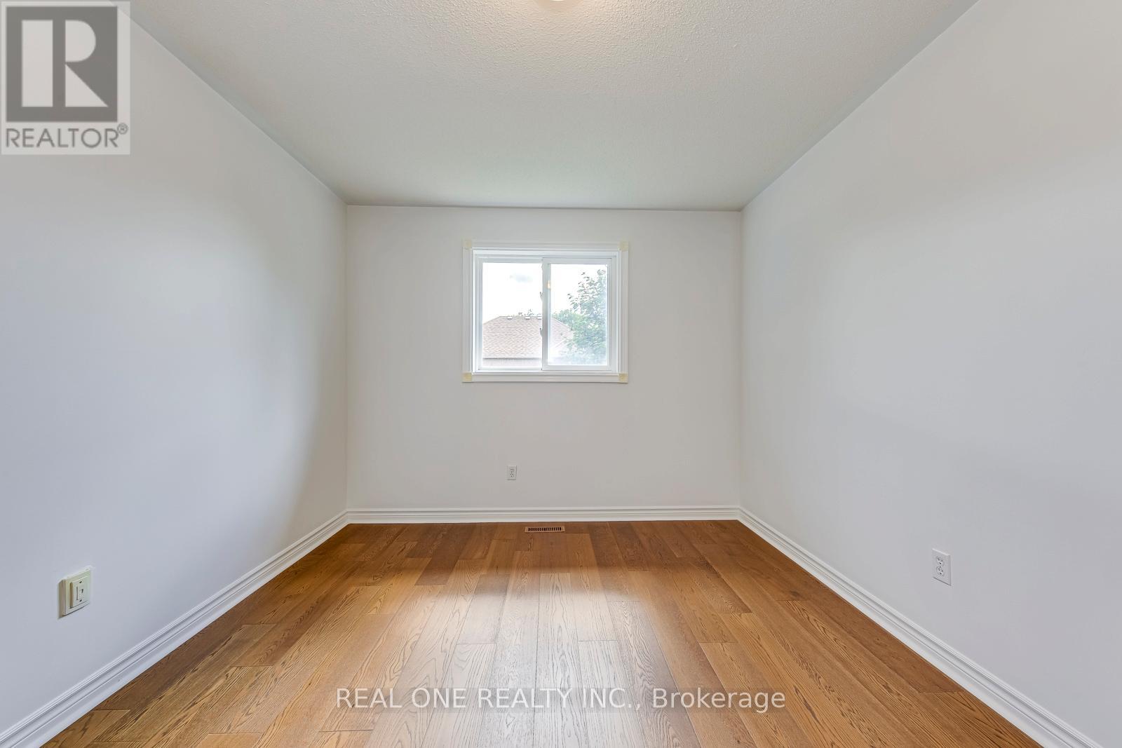 Photo 27 of 5192 Castlefield Drive, Mississauga ON