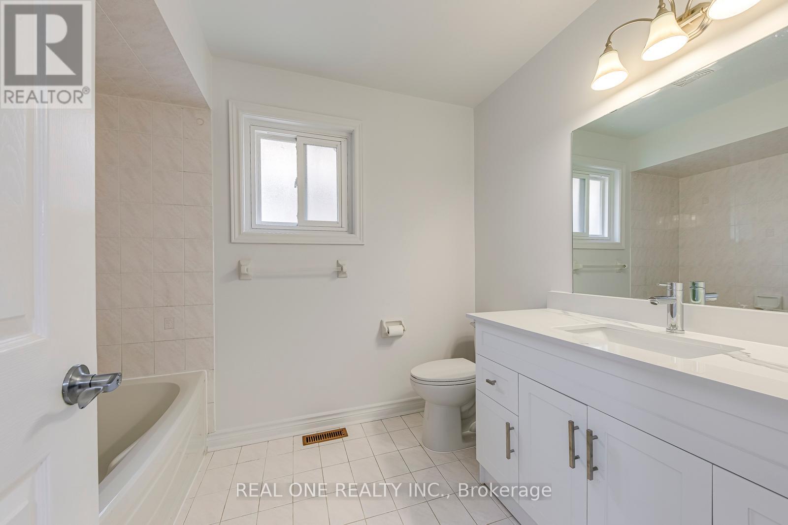 Photo 30 of 5192 Castlefield Drive, Mississauga ON