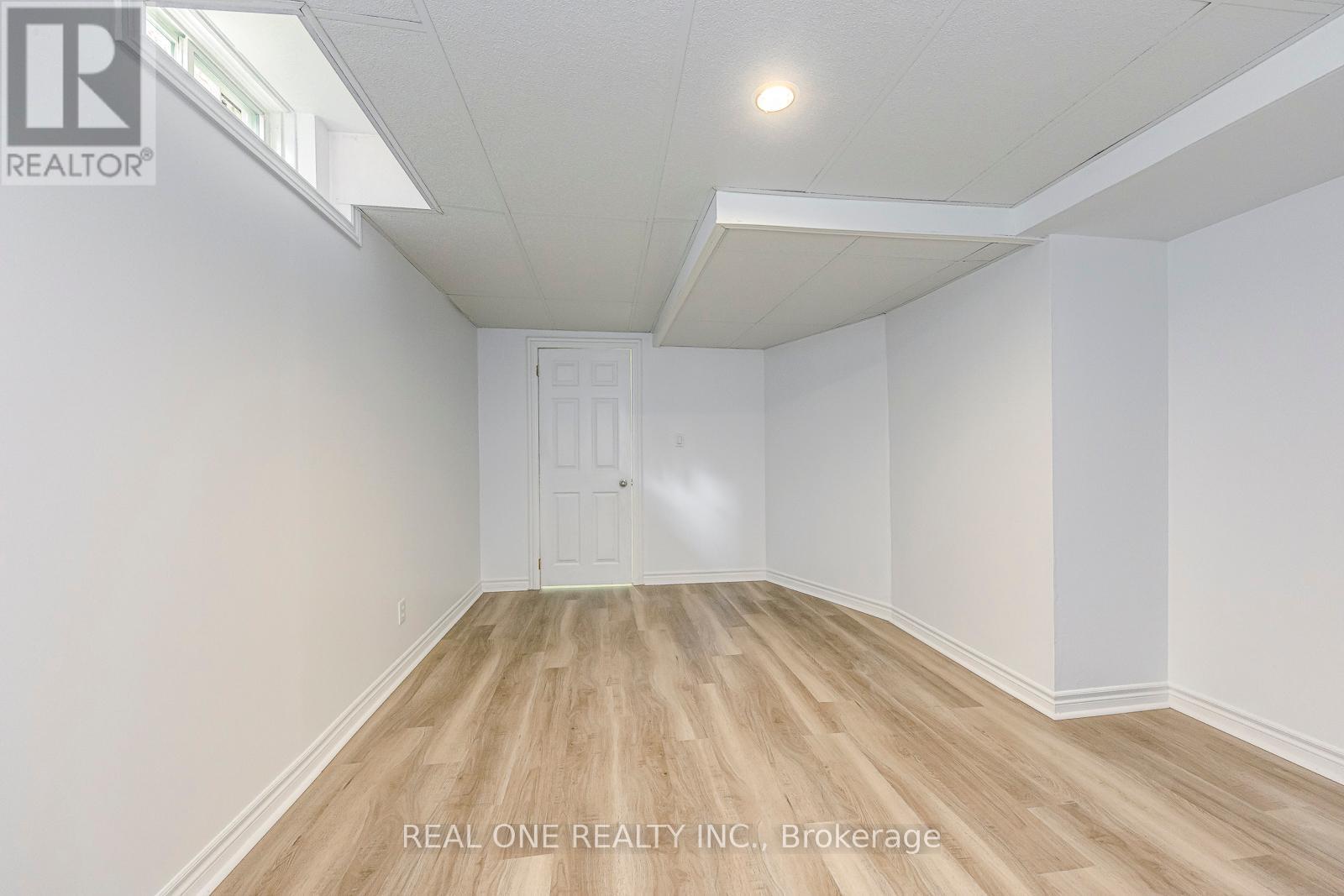 Photo 33 of 5192 Castlefield Drive, Mississauga ON