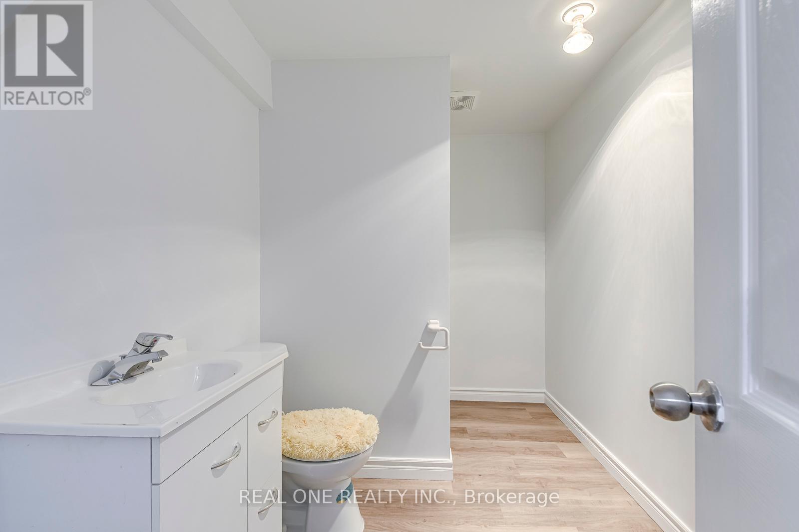 Photo 34 of 5192 Castlefield Drive, Mississauga ON