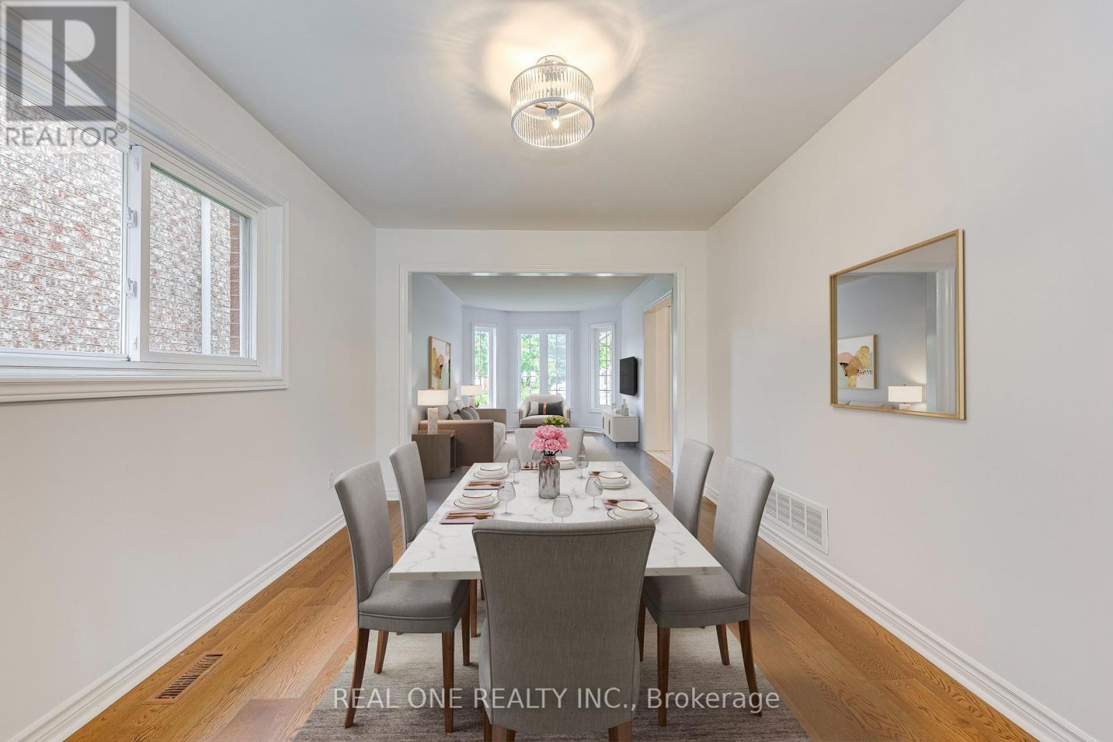 Photo 4 of 5192 Castlefield Drive, Mississauga ON