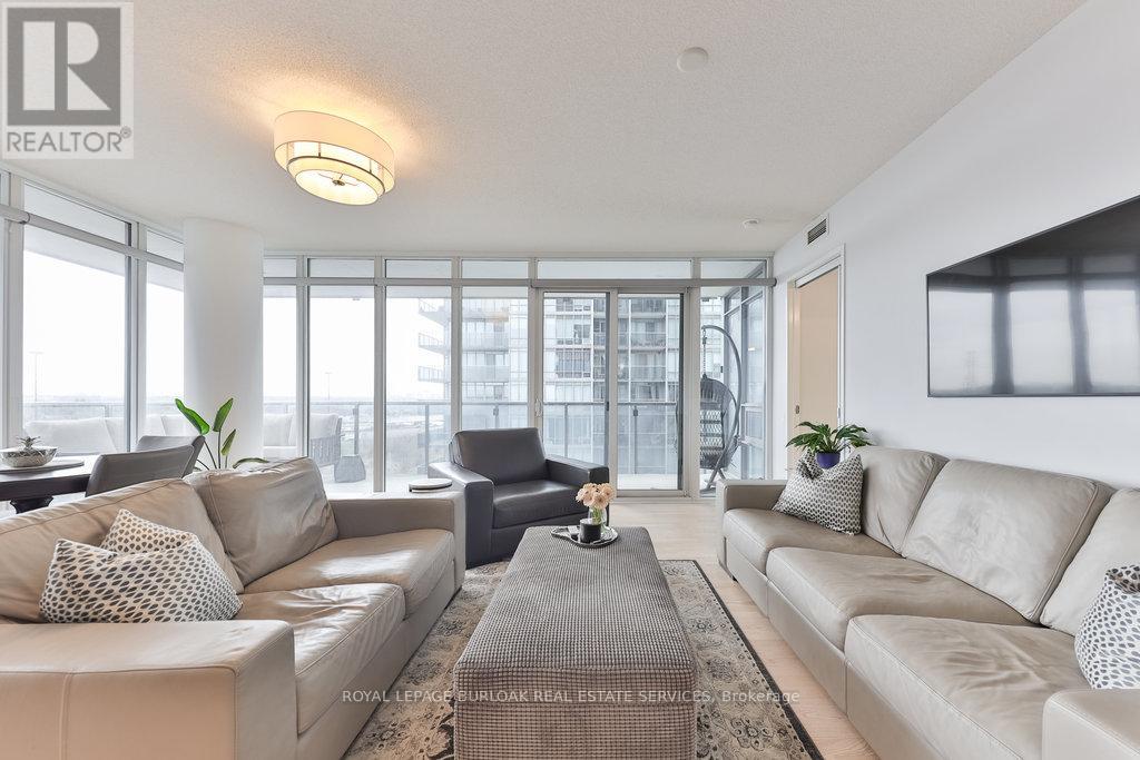 Photo 20 of 1511 88 Park Lawn Road, Toronto ON