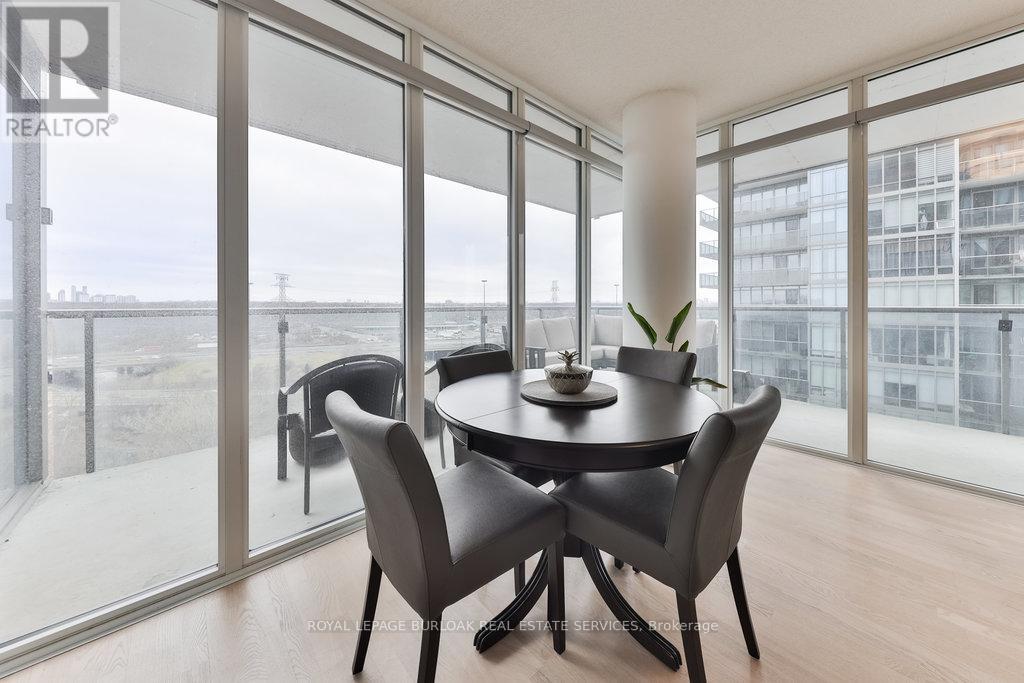 Photo 24 of 1511 88 Park Lawn Road, Toronto ON