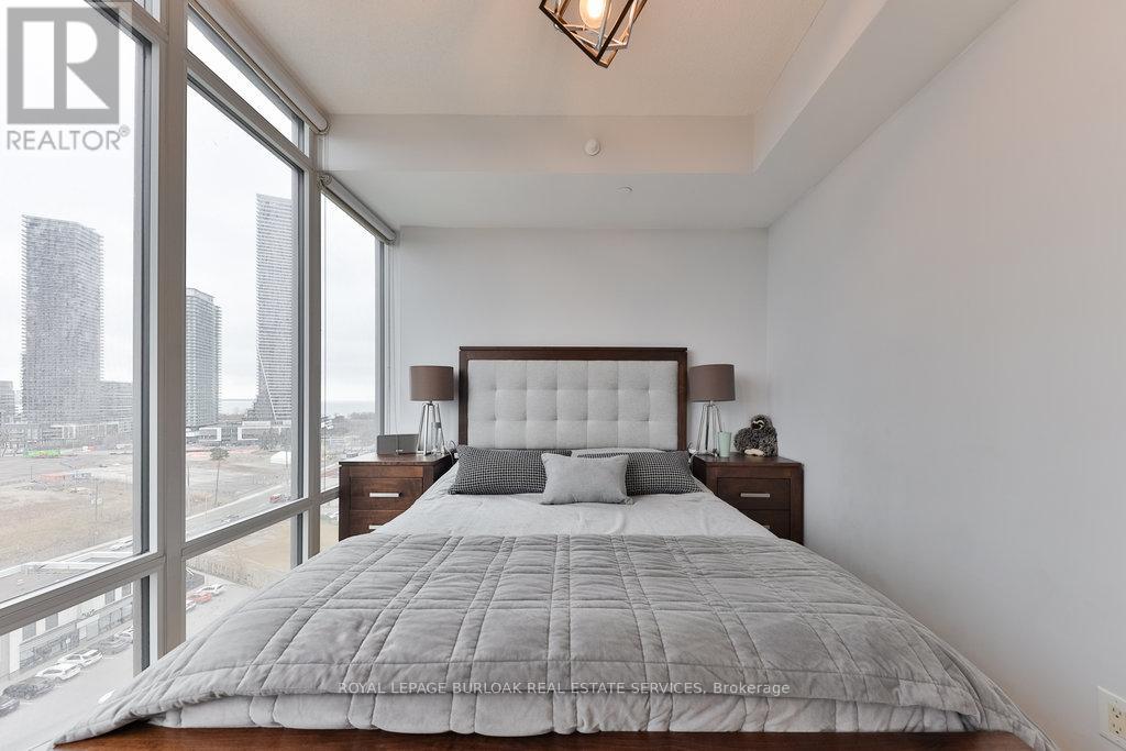 Photo 31 of 1511 88 Park Lawn Road, Toronto ON