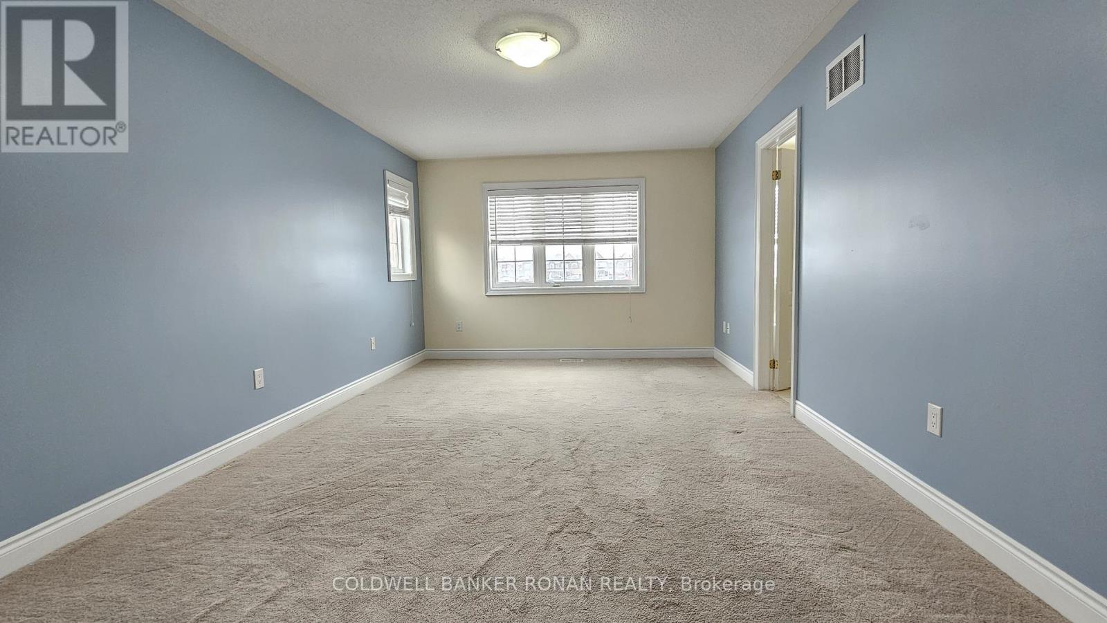 Photo 23 of 116 Tomabrook Crescent, Brampton ON