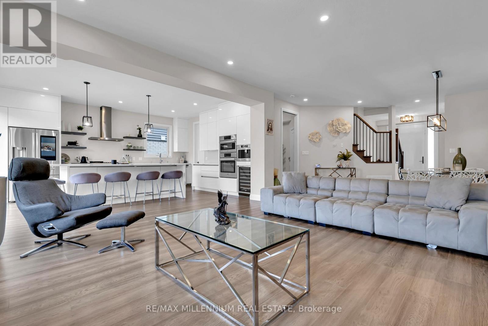 Photo 5 of 11 Tindall Crescent S, East Luther Grand Valley ON