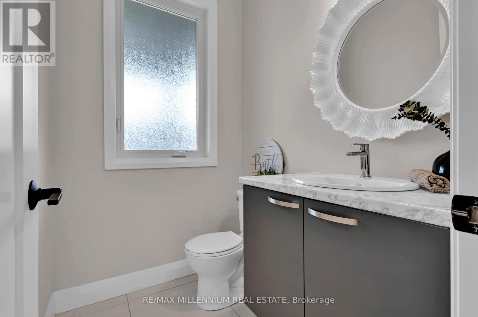 Photo 21 of 11 Tindall Crescent S, East Luther Grand Valley ON