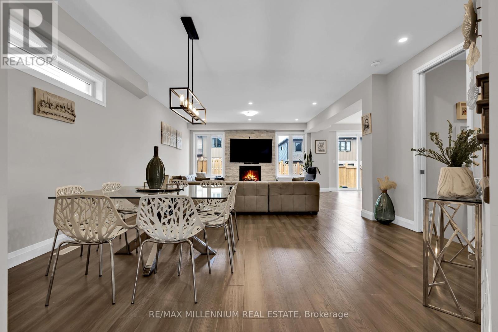 Photo 29 of 11 Tindall Crescent S, East Luther Grand Valley ON