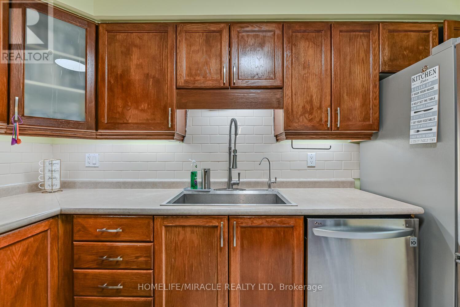 Photo 37 of E 31 110 Activa Avenue, Kitchener ON