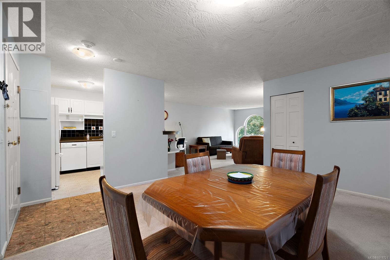 Photo 22 of 306 3880 Quadra St, Saanich BC