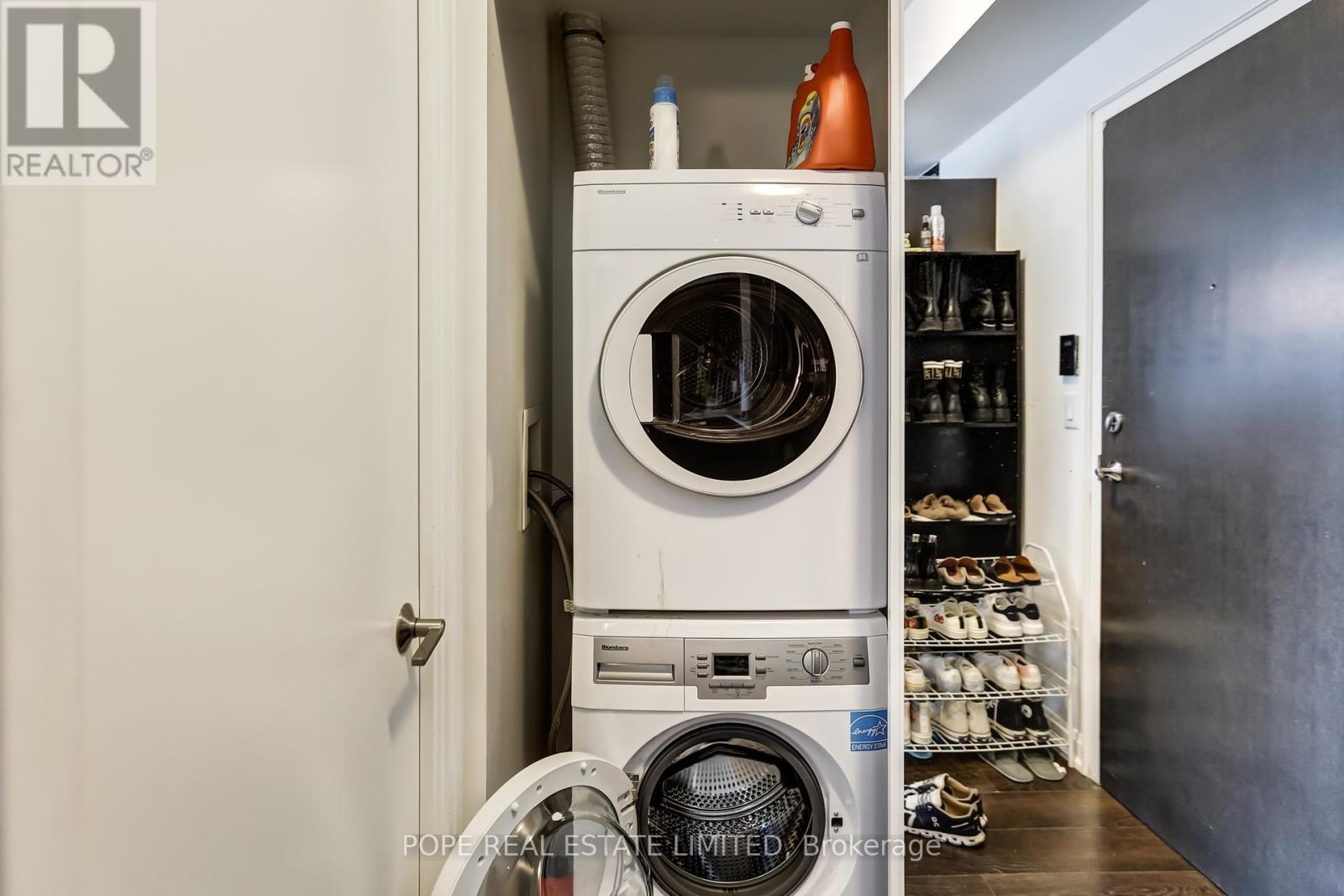 Photo 18 of 2401 11 Bogert Avenue, Toronto ON