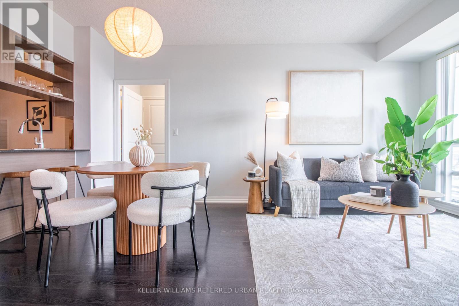 Photo 9 of 2009 30 Herons Hill Way, Toronto ON