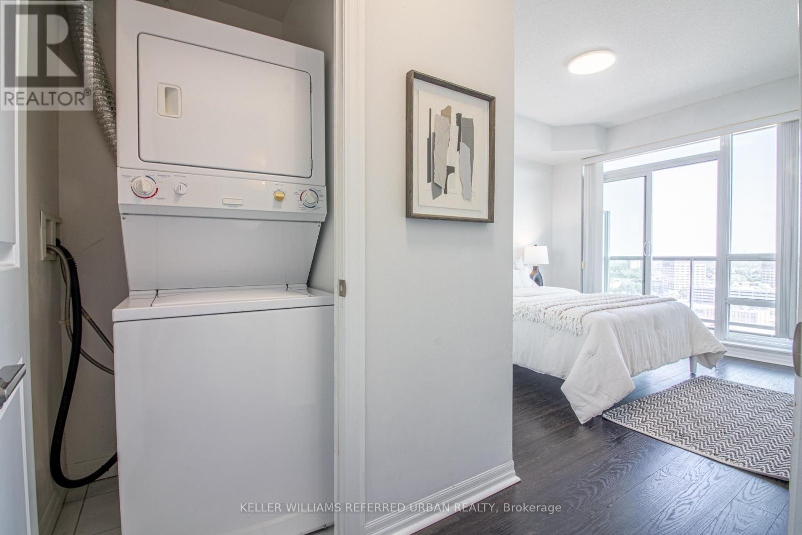 Photo 16 of 2009 30 Herons Hill Way, Toronto ON