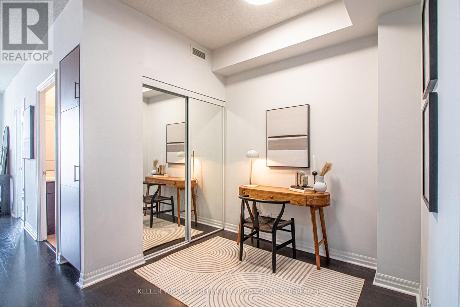 Photo 18 of 2009 30 Herons Hill Way, Toronto ON