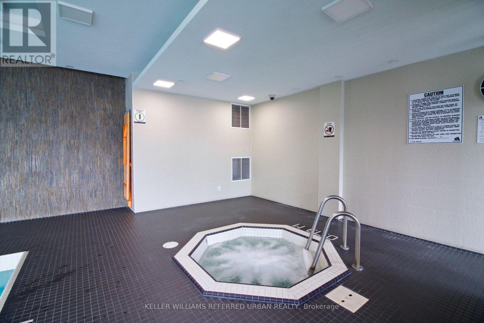 Photo 28 of 2009 30 Herons Hill Way, Toronto ON