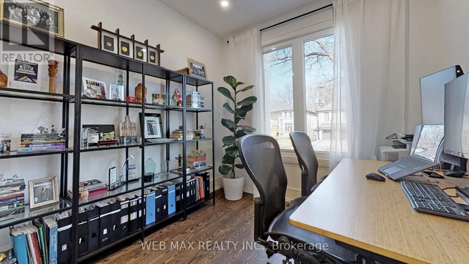 Photo 14 of 54 Fairmeadow Avenue, Toronto ON