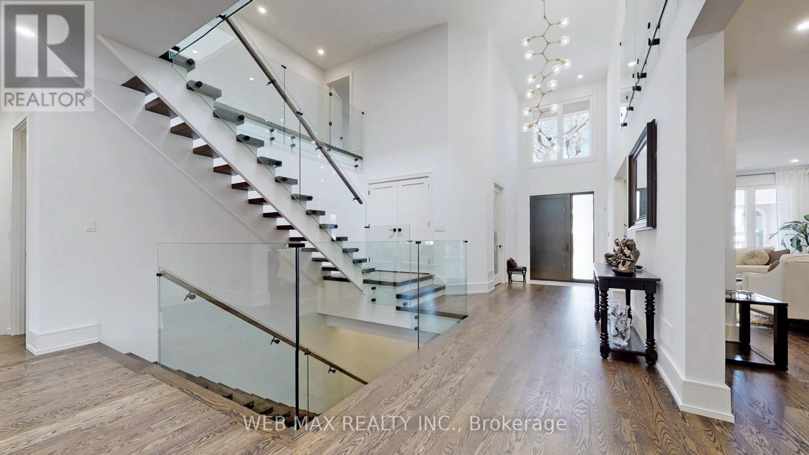 Photo 31 of 54 Fairmeadow Avenue, Toronto ON