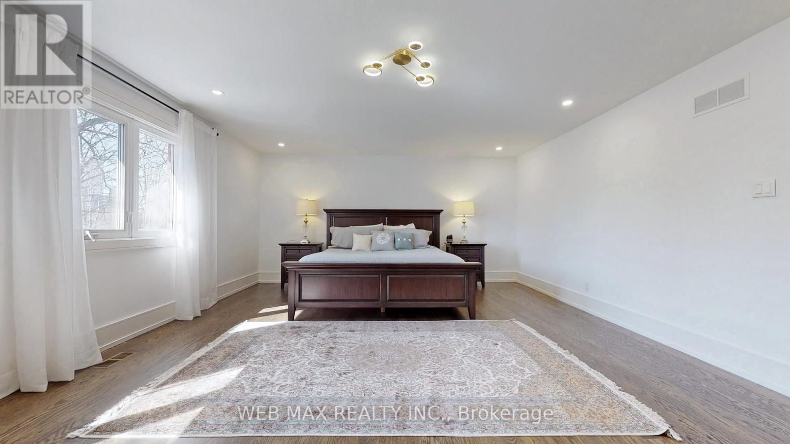 Photo 7 of 54 Fairmeadow Avenue, Toronto ON