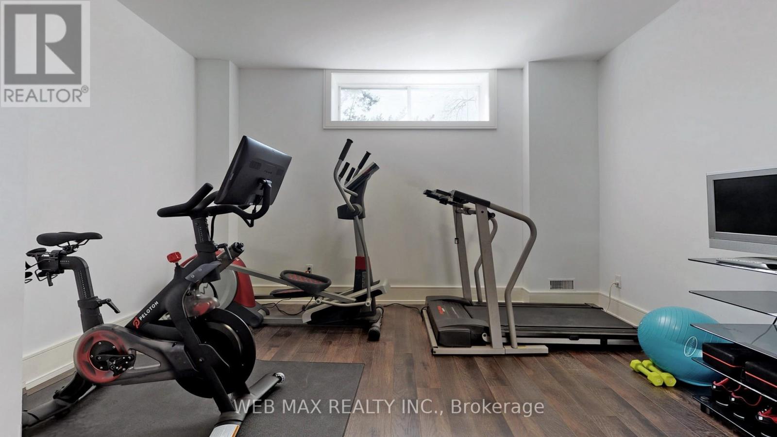 Photo 23 of 54 Fairmeadow Avenue, Toronto ON