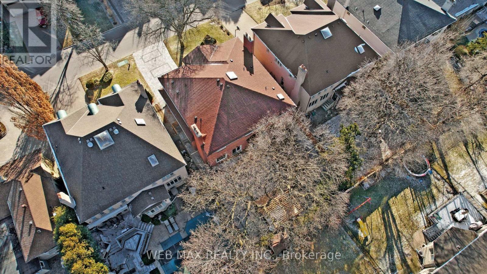 Photo 33 of 54 Fairmeadow Avenue, Toronto ON