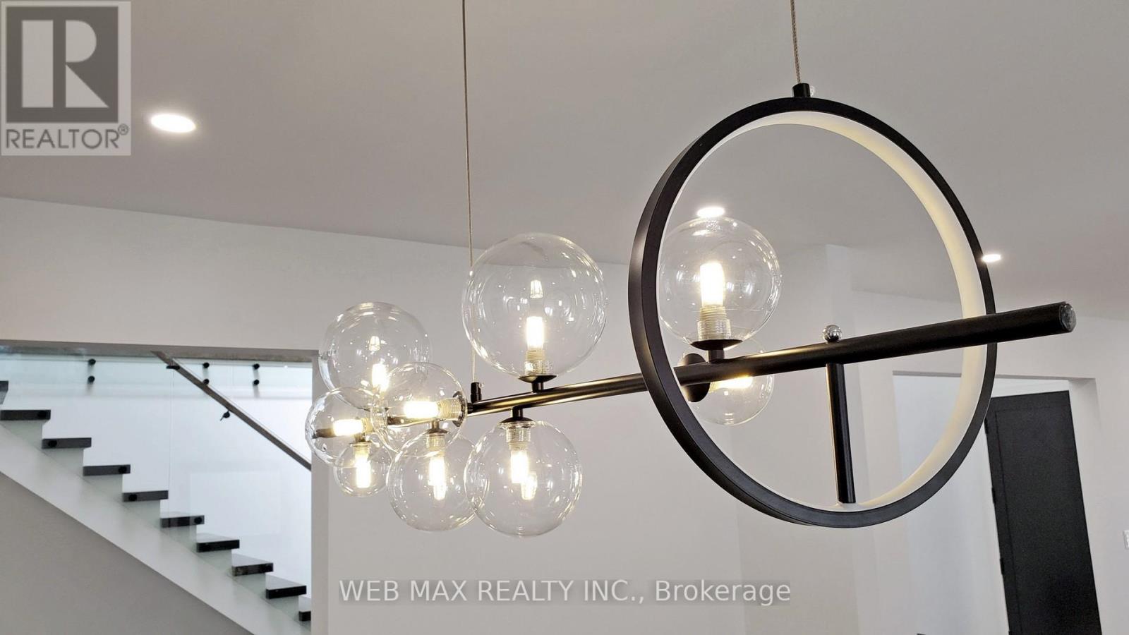 Photo 2 of 54 Fairmeadow Avenue, Toronto ON