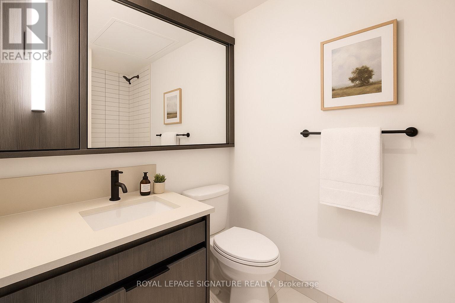Photo 1 of 302 5 Lakeview Avenue, Toronto ON