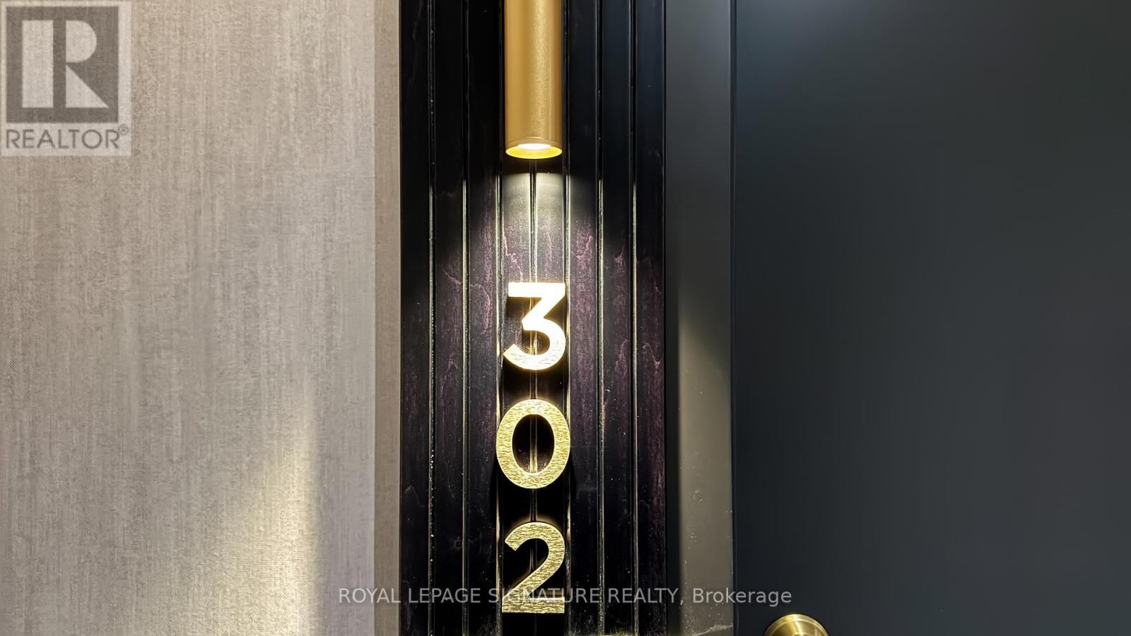 Photo 24 of 302 5 Lakeview Avenue, Toronto ON
