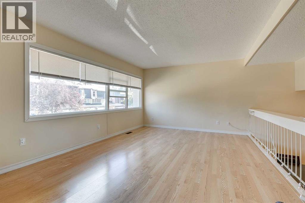 Single Family House 5 Level for Sale in  Brae Glen Road SW Braeside Calgary 