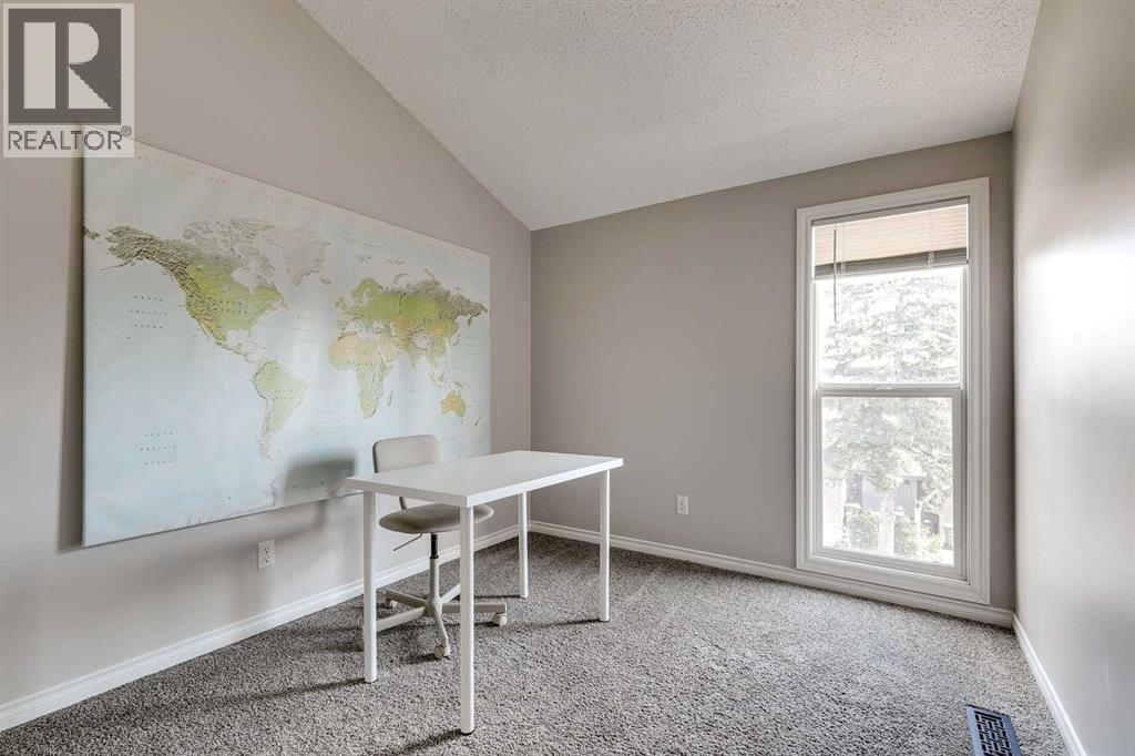 Single Family House 5 Level for Sale in  Brae Glen Road SW Braeside Calgary 