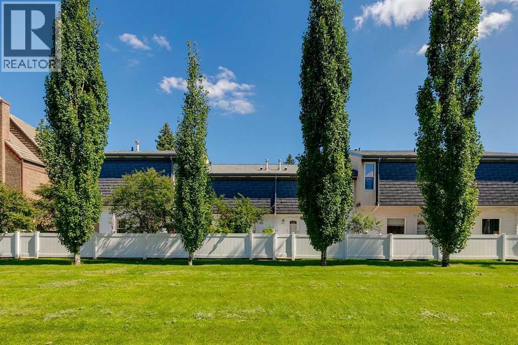 Single Family House 5 Level for Sale in  Brae Glen Road SW Braeside Calgary 
