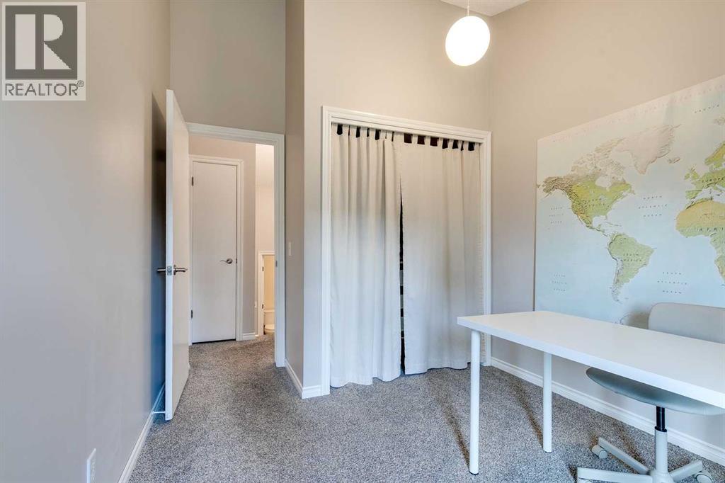 Single Family House 5 Level for Sale in  Brae Glen Road SW Braeside Calgary 