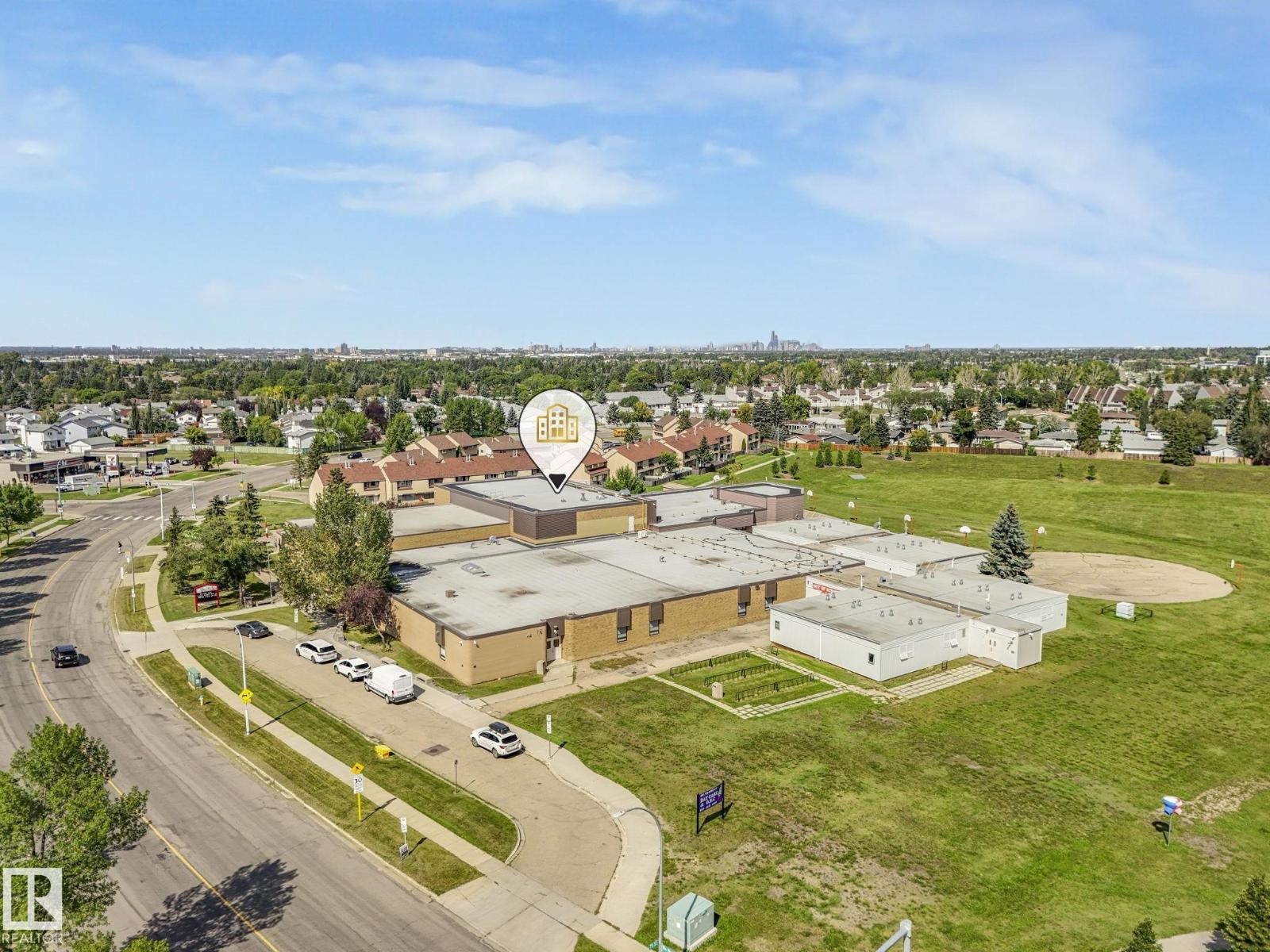 Photo 27 of 1408 76 St Nw, Edmonton AB