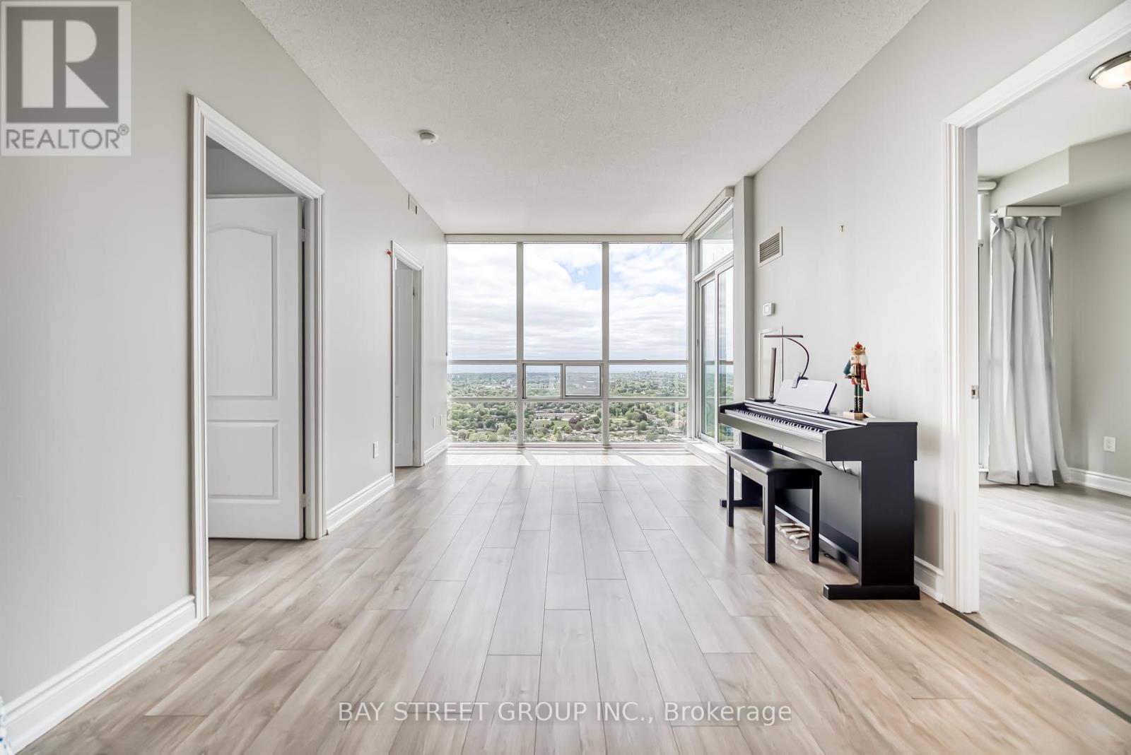 Photo 11 of 3407 60 Brian Harrison Way, Toronto ON