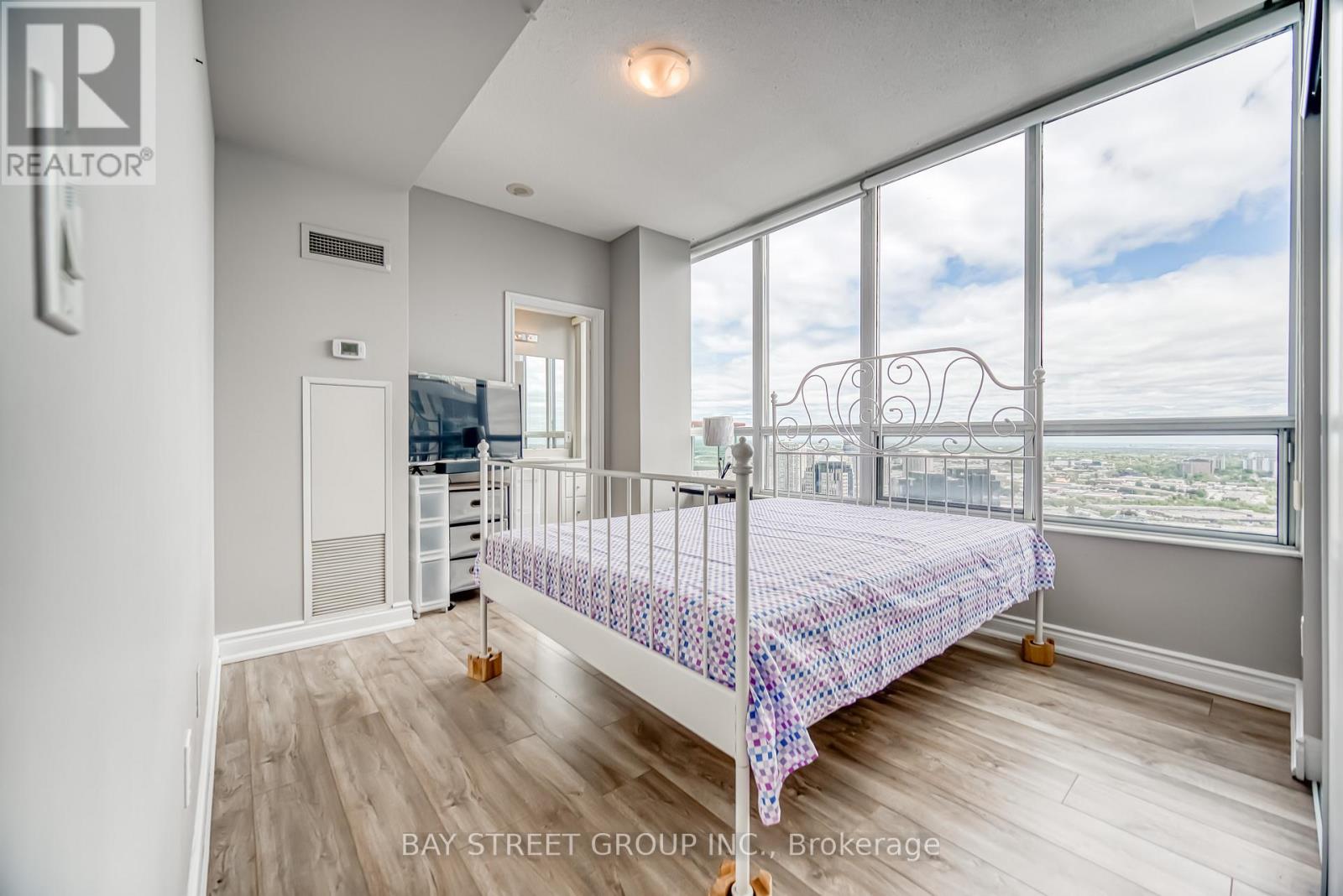 Photo 7 of 3407 60 Brian Harrison Way, Toronto ON
