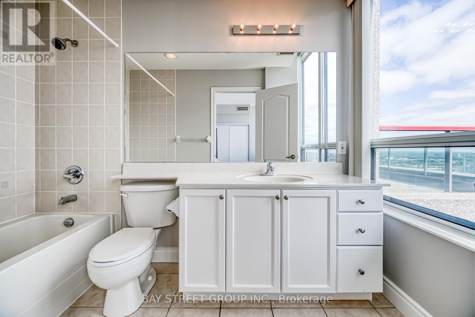 Photo 6 of 3407 60 Brian Harrison Way, Toronto ON