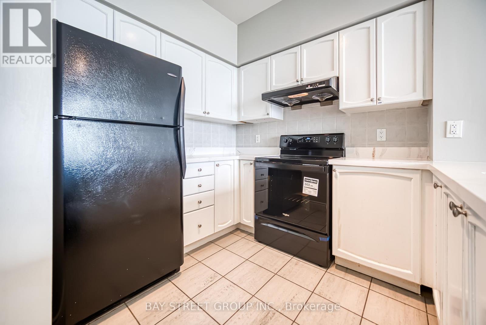 Photo 12 of 3407 60 Brian Harrison Way, Toronto ON