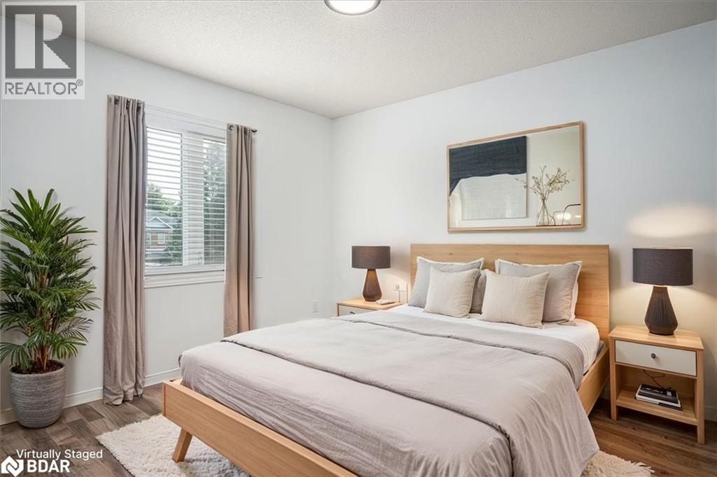Photo 31 of 22 River Ridge Road, Barrie ON