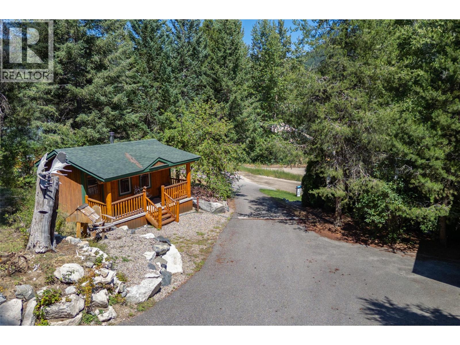 95 & 105 Dale Avenue, Carmi